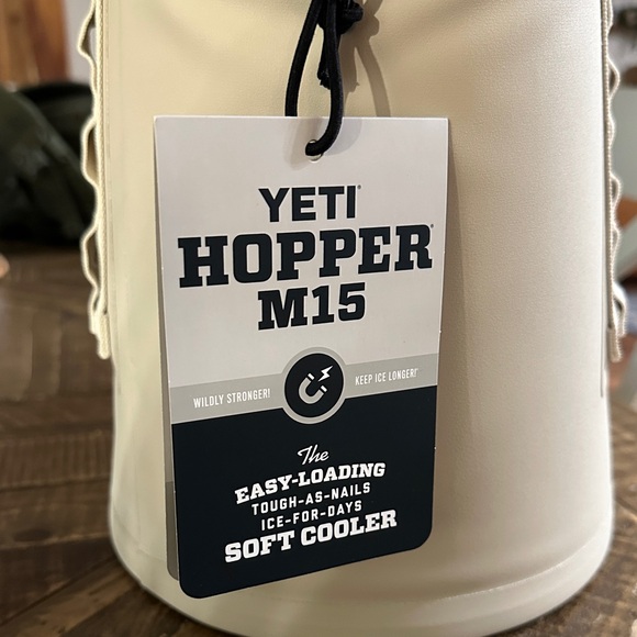 YETI Hopper M15 NWT - Picture 4 of 7